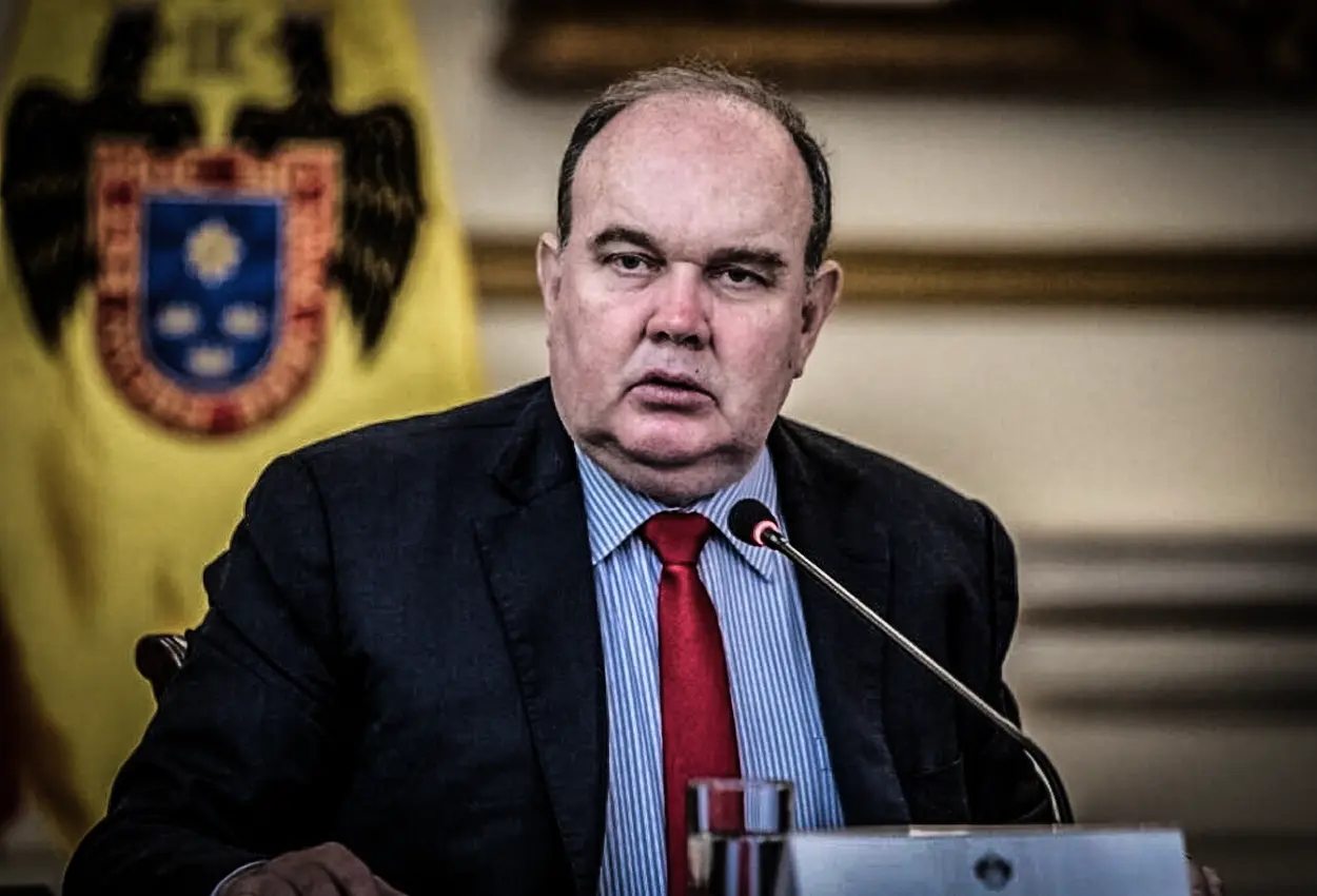 Alertan grupo secreto de inteligencia en gestión de Rafael López Aliaga