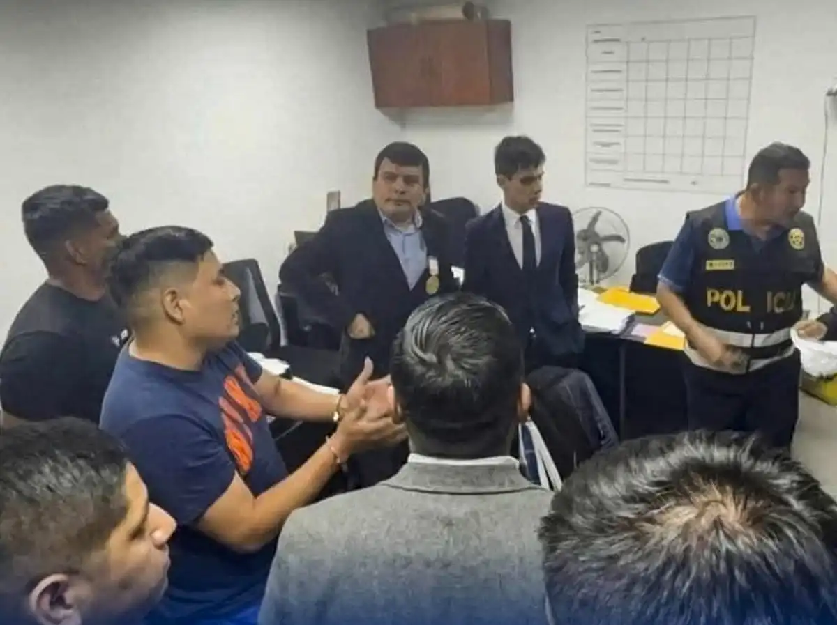 Fiscalía anticorrupción investiga a policías de la Dirincri por presunto cobro de coima a cambio de no detener a intervenidos en flagrancia