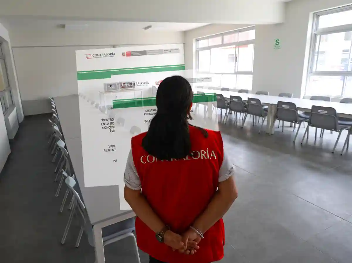 Contraloría alerta que 128 colegios de seis distritos de Lima no reciben atención alimentaria