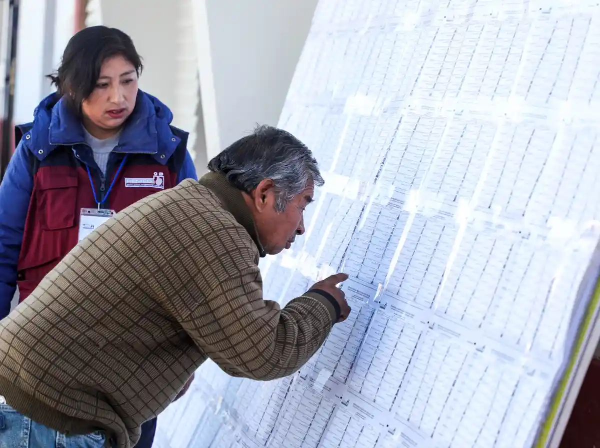 reniec peruanos podrán votar con dni vencido