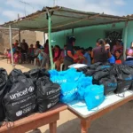 Entrega de kits de higiene en localidades de Sialupe Baca (Lambayeque), además de kits de prevención del dengue. Foto: UNICEF