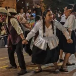 Teatro en la plaza - asociacion cultural Tallo Agrupacion Teatral somos actores
